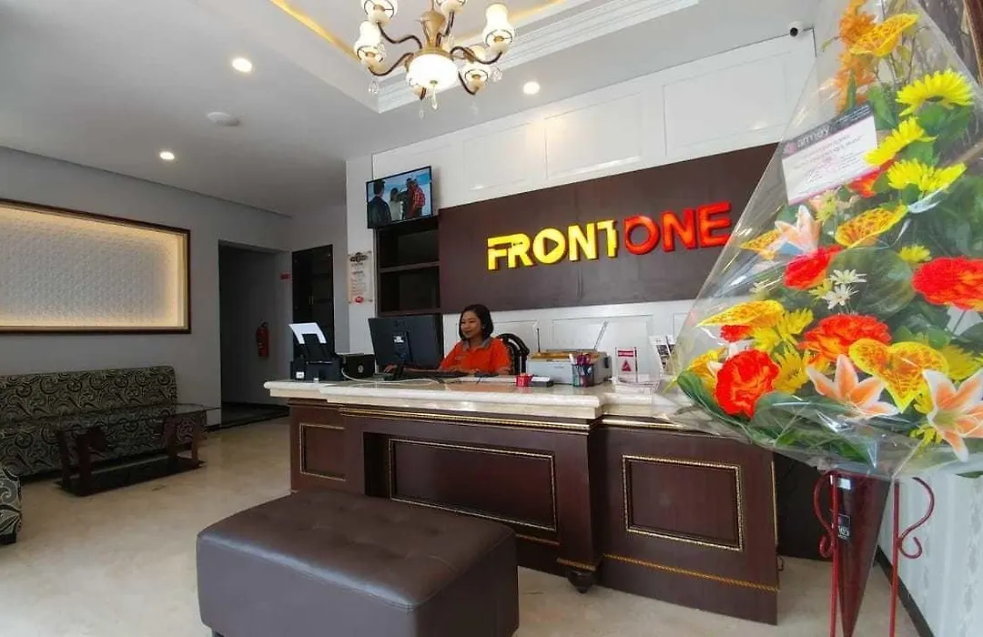 Front One Boutique Brani Solo-1